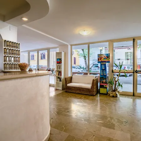 斯特雷萨酒店 3*