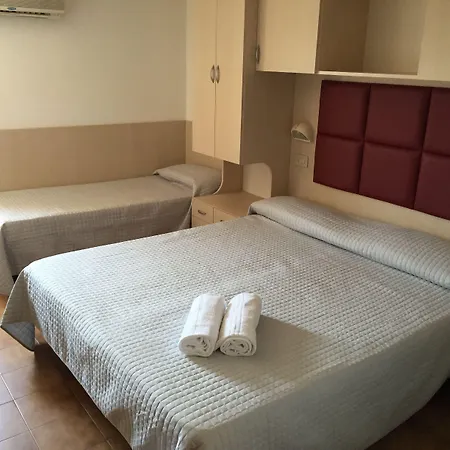 斯特雷萨酒店 酒店