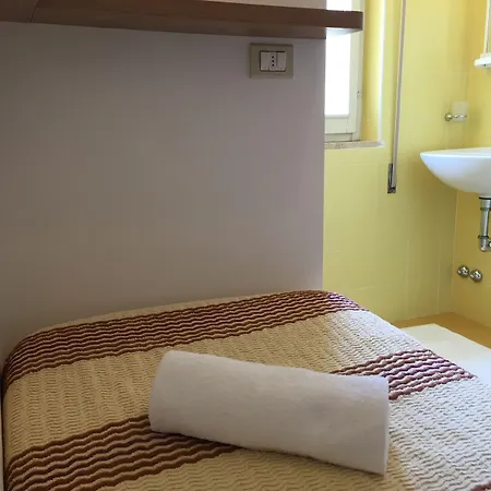 斯特雷萨酒店 3*