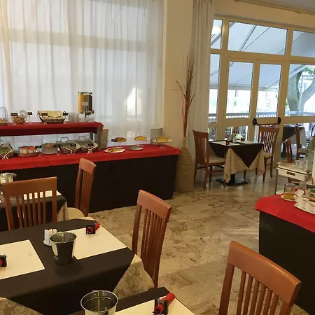 斯特雷萨酒店 酒店