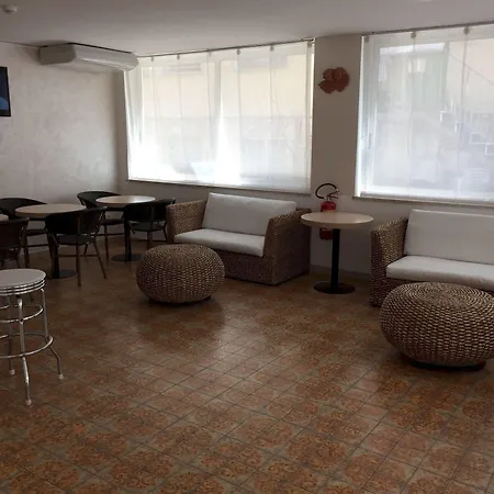 斯特雷萨酒店 酒店