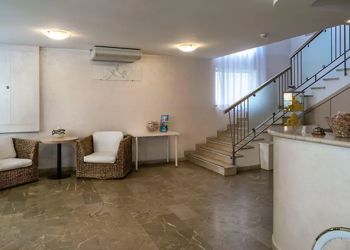 Stresa 3* רימיני