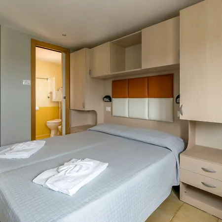 Stresa Отель Римини