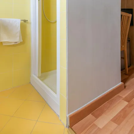 Отель Stresa 3*